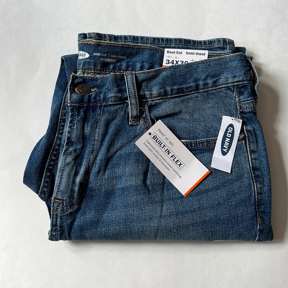 Old Navy Jeans / New / Boot-Cut / 34x30